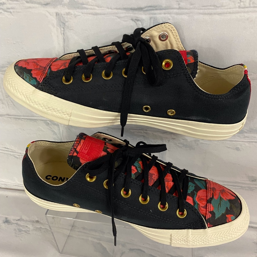 NWOT Converse